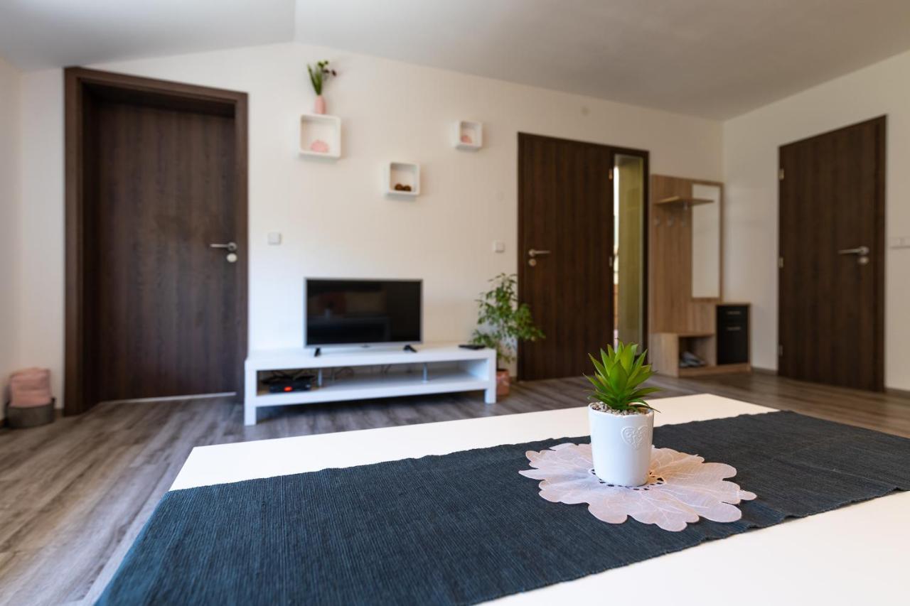 Apartman U Krizku Jihlava Eksteriør bilde